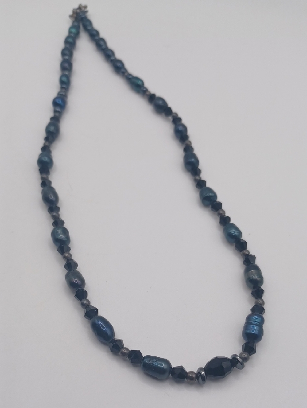 950 Peacock Pearl and Black Crystal Spacer Choker Necklace